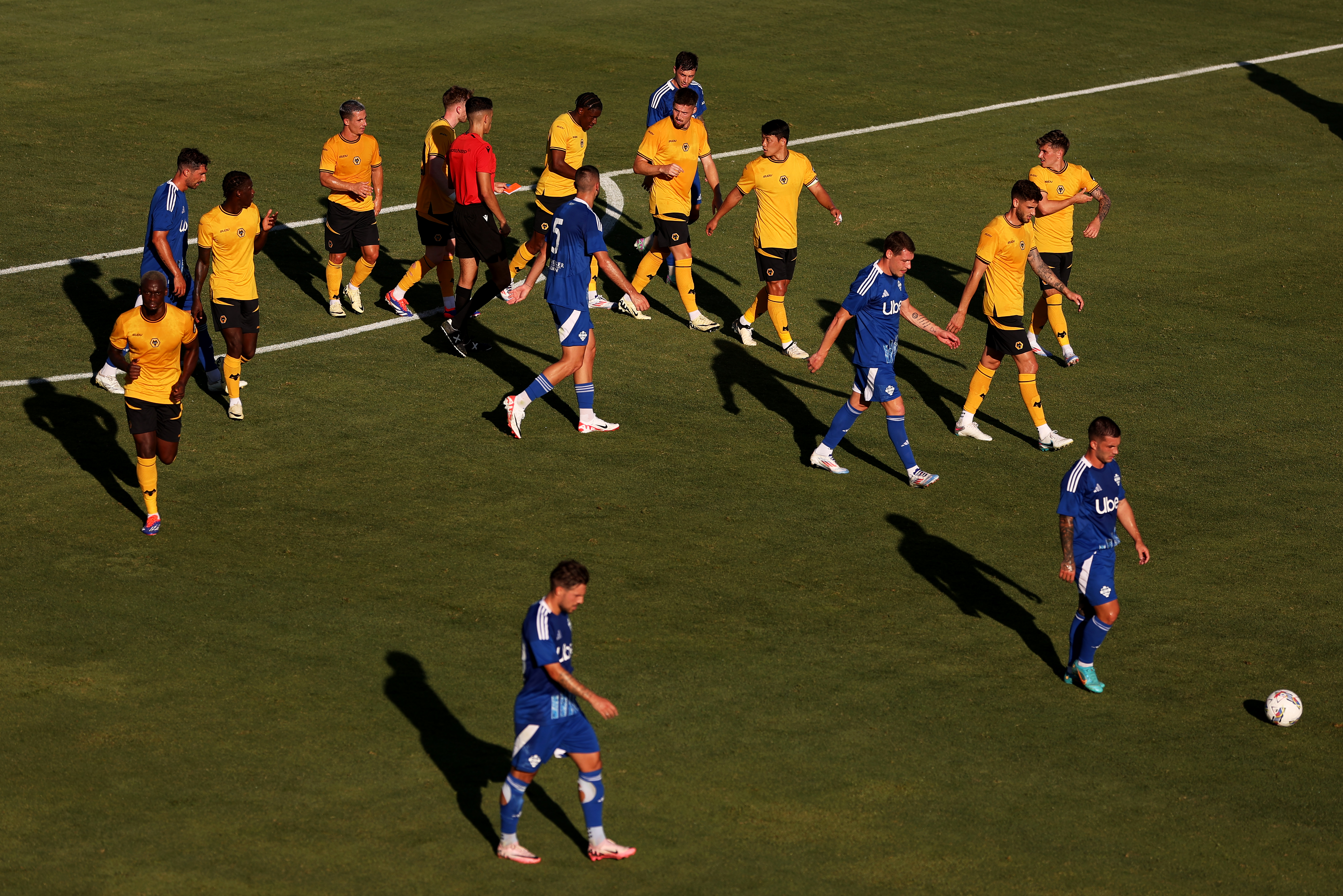 Wolves vs Como training match